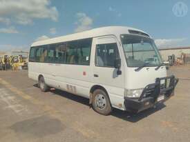 Toyota Coaster XZB50R - picture0' - Click to enlarge