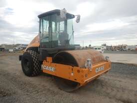 Case 1110EX-D Single Smooth Drum Roller - picture2' - Click to enlarge