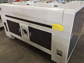 Co2 Laser Engraving and Cutting Machine 1000mm x 600mm  - picture1' - Click to enlarge
