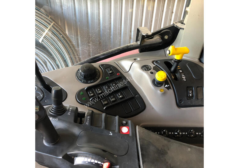 caption CASE IH Maxxum 130 FWA/4WD Tractor
