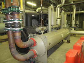 Water Chiller, Capacity: 1200kw - picture2' - Click to enlarge