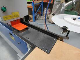 Located in Melbourne- 5 year old good condition edgebander  - picture1' - Click to enlarge