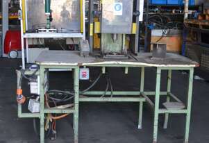 Hydraulic Press on solid table with Hydraulic Power Pack
