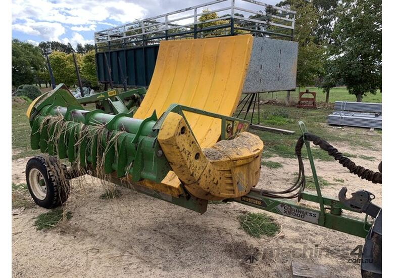 caption 2017 Hustler X5000 Bale Wagons