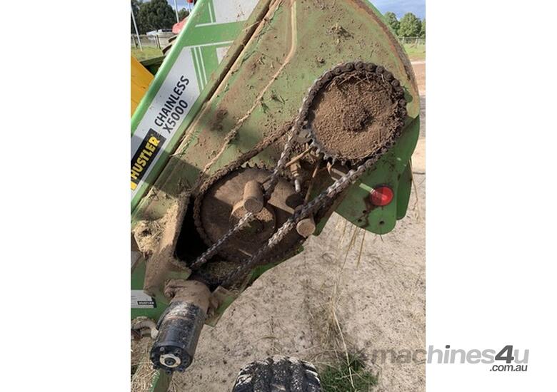 caption 2017 Hustler X5000 Bale Wagons