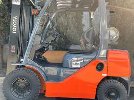 Used Toyota 2.5TON Forklift For Sale  - picture0' - Click to enlarge