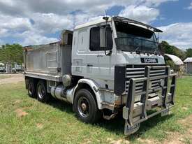 1 only 1989 Scania R113 6x4 Tandem Tip Truck - picture0' - Click to enlarge