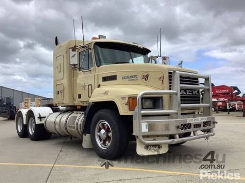 1993 Mack Fleetliner