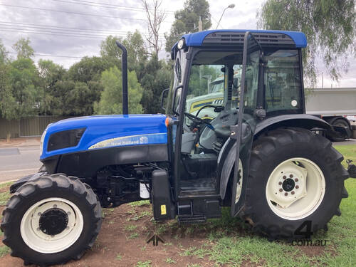 New Holland T4050F FWA/4WD Tractor