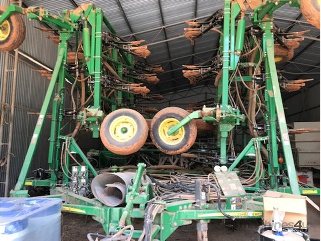 Used 2010 John Deere John Deere 1870 Conserva Pak 1910 Air Cart Air Seeder in , Listed on