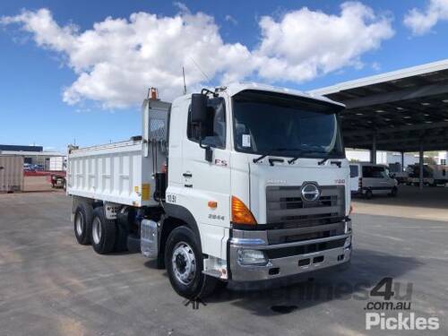 Buy Used Hino 700 SERIES Day Cab Trucks in , - Listed on Machines4u