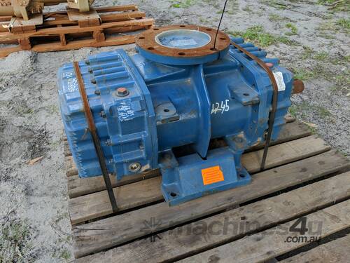 Roots blower 6 