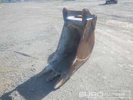 575mm Trench Bucket, Centers 480mm, Ears 420mm, Pins 100mm - picture0' - Click to enlarge
