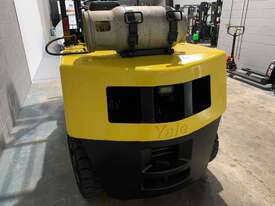 Yale 5t LPG Forklift - picture2' - Click to enlarge