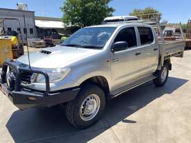 Toyota KUN26R Hilux - picture1' - Click to enlarge