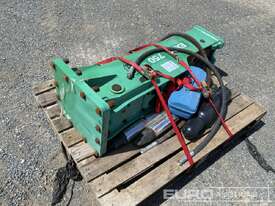 Unused EXEQ750 Hydraulic Breaker to suit 6-8T Excavator, 2 x Chisel Tools - picture1' - Click to enlarge