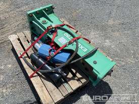 Unused EXEQ750 Hydraulic Breaker to suit 6-8T Excavator, 2 x Chisel Tools - picture2' - Click to enlarge