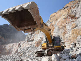 Liugong 970E 70T Excavator - picture2' - Click to enlarge