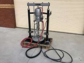 Bulldog High Pressure Air Powered Pump - Graco Model 208-356  - picture0' - Click to enlarge