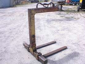 Crane pallet fork attachment - picture0' - Click to enlarge