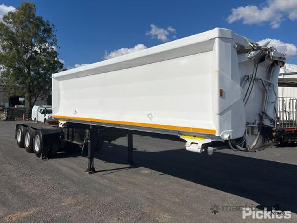 Buy Used haulmark 3ST37 Flat Top Trailer in , - Listed on Machines4u