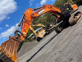 2017 Doosan DX480 LC Excavator - picture0' - Click to enlarge