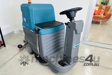 Titus S6 Small Ride On Floor Scrubber