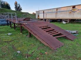 Truck Loading Ramp - picture0' - Click to enlarge