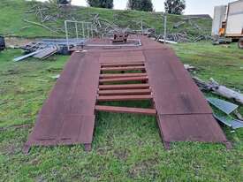 Truck Loading Ramp - picture0' - Click to enlarge