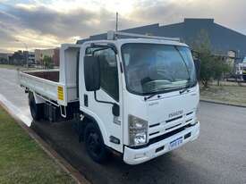 Truck Tipper Isuzu 300 3 Tonne 2013 Manual 114997km 1HYO074 SN1520 - picture2' - Click to enlarge