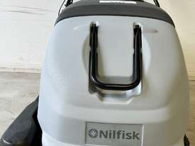 Nilfisk SW900 sweeper  - picture1' - Click to enlarge