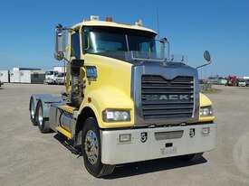 Mack CMHT Trident - picture0' - Click to enlarge