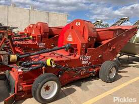 Flory Industries 860 Harvester - picture2' - Click to enlarge