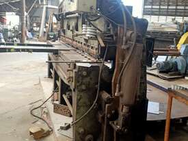 Metal Guillotine - 3000mm mechanical converted to hydraulic  - picture1' - Click to enlarge