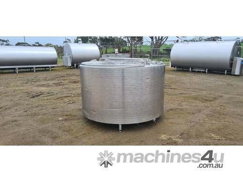 2200lt STAINLESS STEEL TANK, MILK VAT