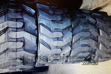 MURPHY'S TYRES - LOM - Skid steer tyres 23-8.5x12 10 ply