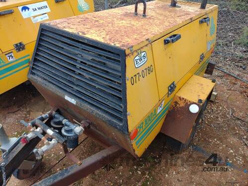 Compair Mobile Compressor -Model C R100a - 100cfm - Diesel 