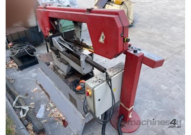 caption Bomar STG 260 DGH Swing Beam Horizontal Bandsaw