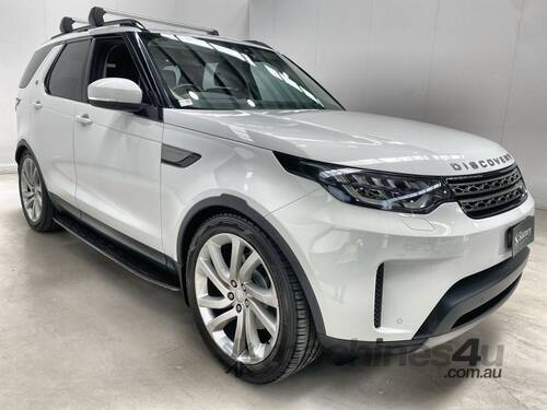 2017 Land Rover Discovery 7 Seats SE Diesel