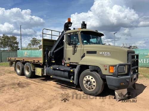 2000 MACK CH SERIES TRUCK