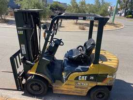 Forklift CAT Diesel 2.5 Tonne Container Mast Fork Position Side Shift 2019 - picture0' - Click to enlarge