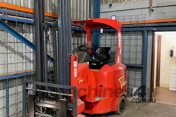 Flexi Lift Articulated Forklift for very narrow aisles
