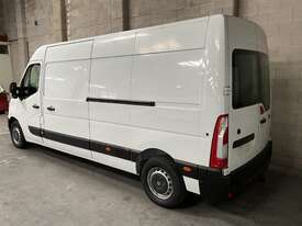 2017 Renault Master  Diesel - picture2' - Click to enlarge