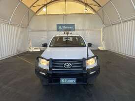 2015 Toyota Hilux SR Diesel - picture1' - Click to enlarge
