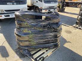 Quantity of Tyres and Rims - picture1' - Click to enlarge