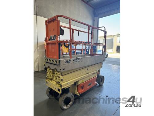 caption Refurbished JLG 2030ES 20ft Electric Scissor lift