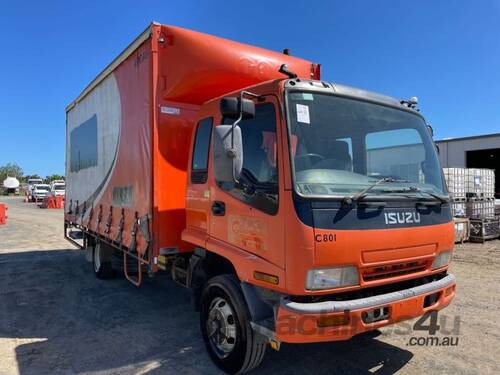 2005 Isuzu FRR550 Pantech Curtainsider