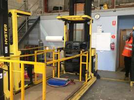 Battery Electric Order Picker - Hire - picture0' - Click to enlarge