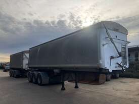 2018 Boomer Tri Axle Tipping Trailer Combination - picture0' - Click to enlarge