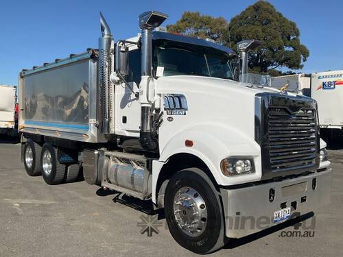 2020 Mack CMHR Trident Tipper